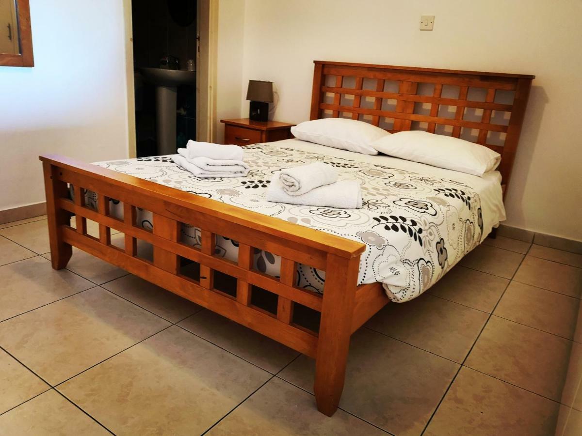 דירות Paphos Panorama Court מראה חיצוני תמונה