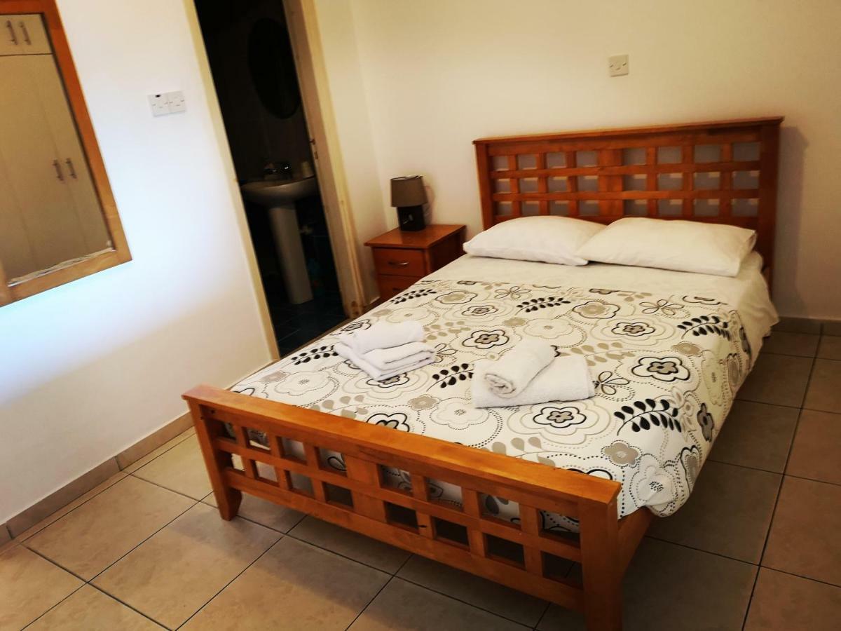 דירות Paphos Panorama Court מראה חיצוני תמונה